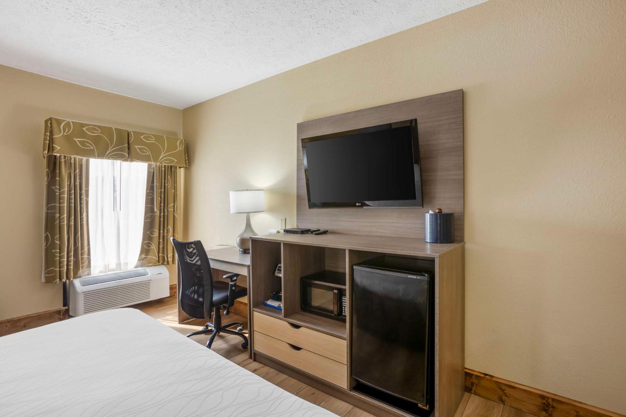 Best Western Plus Springfield Airport Inn Eksteriør bilde