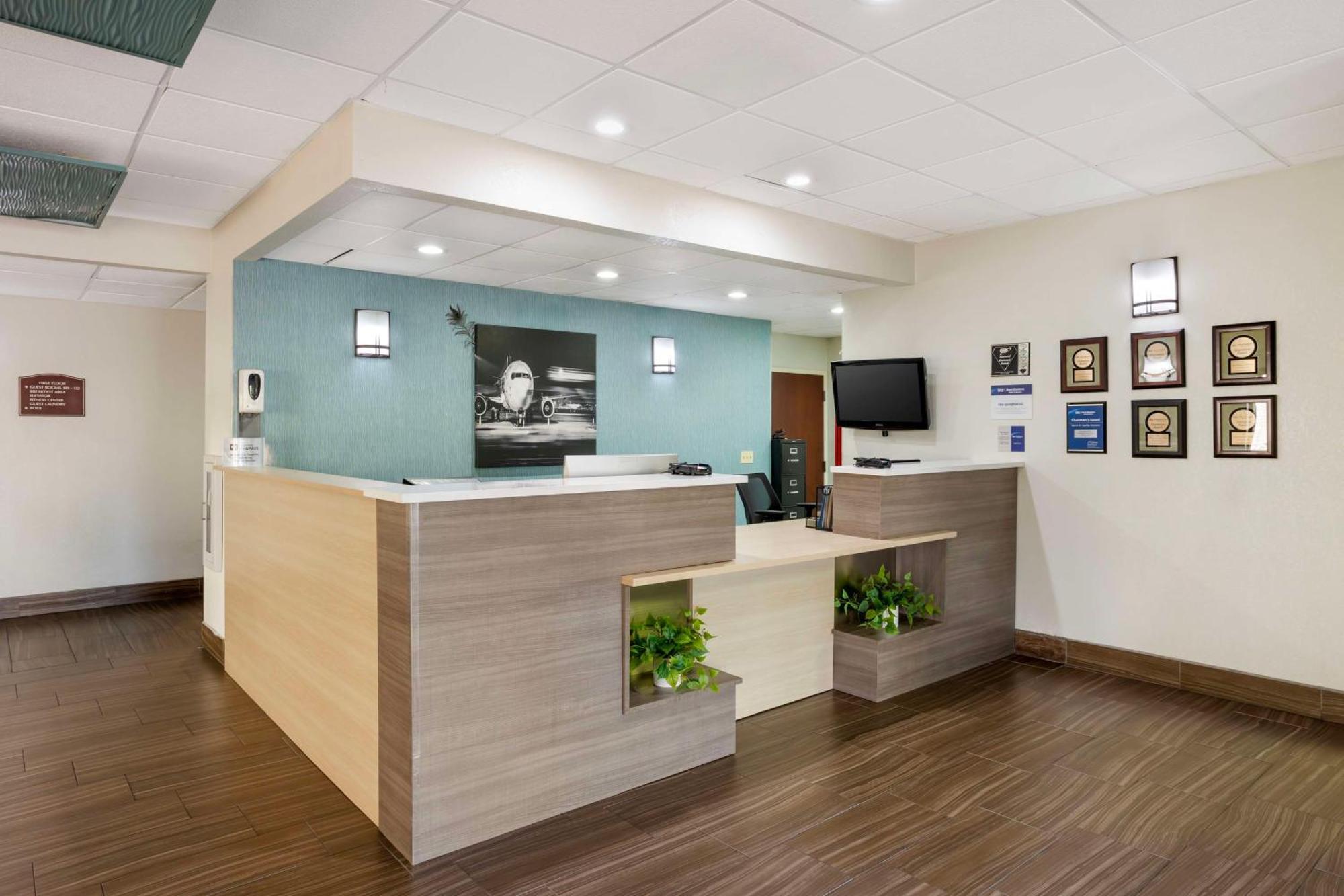 Best Western Plus Springfield Airport Inn Eksteriør bilde