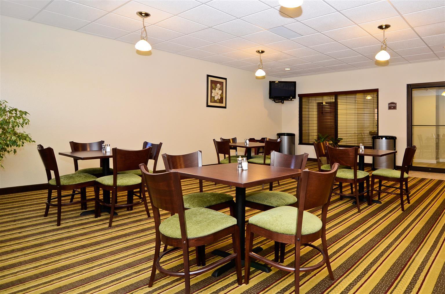 Best Western Plus Springfield Airport Inn Restaurant bilde